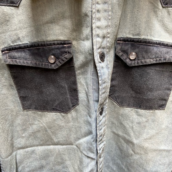 💜6️⃣5️⃣0️⃣ Denim Shirt. Size - Slim Fit S - Picture 7 of 9